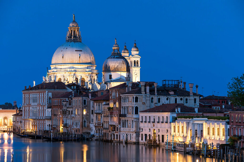 Chiesa-della-Salute-dal-Ponte-dell_Accademia